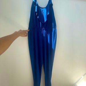 A jumpsuit color blue and size S